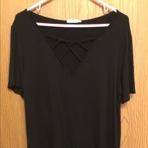 Black Crisscross Top-Plus Size 2X